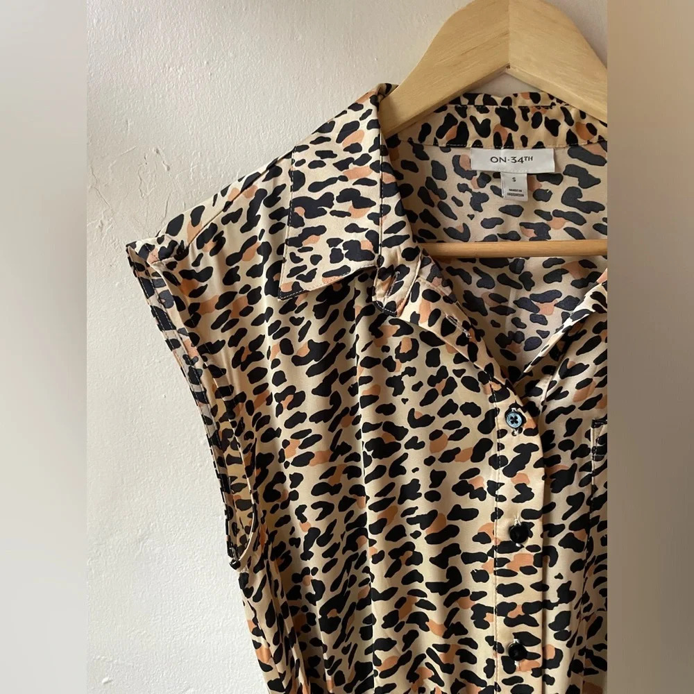 Macys On 34th Satin Leopard Print Collared Shirt … - image 7